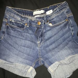 Barely worn H&M shorts.